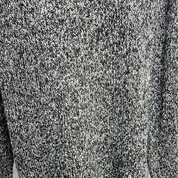 NORTON MCNAUGHTON Gray Tasseled Frayed Neckline Sweater‎ XL - Picture 3 of 7